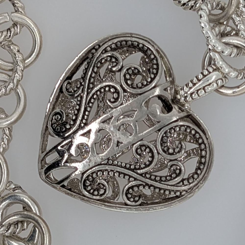 Vintage Style Sterling Silver Heart Keepsake Pendant w/ Silver Chain - Picture 5 of 7